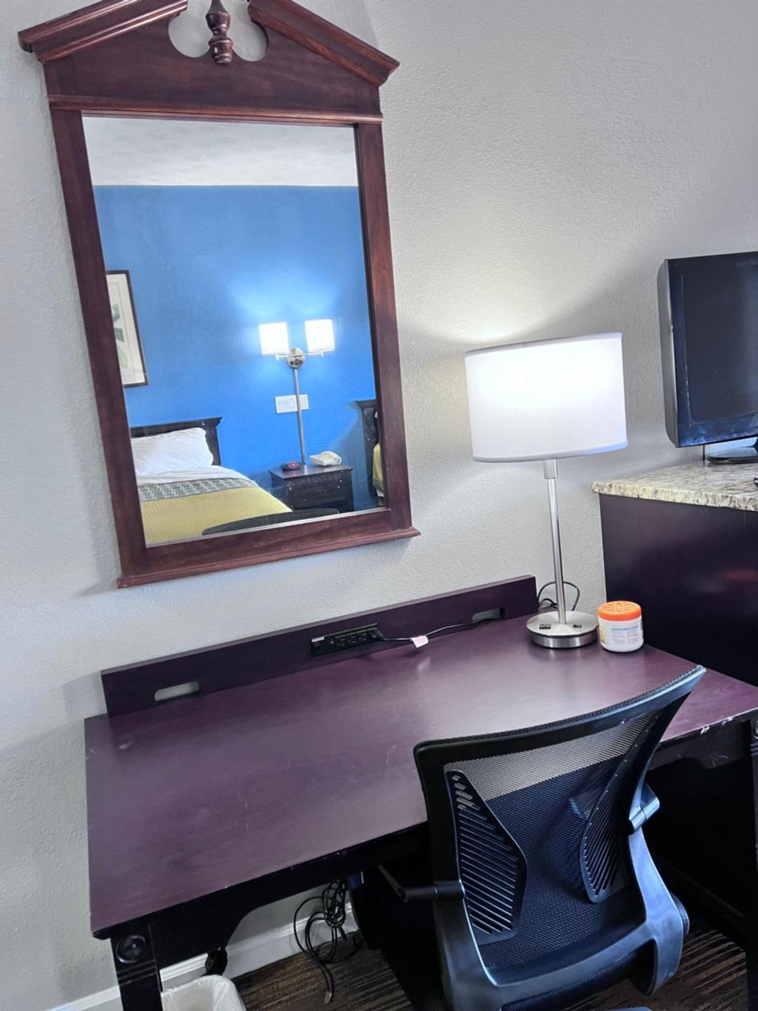 Budgetel Inn & Suites ディラード エクステリア 写真