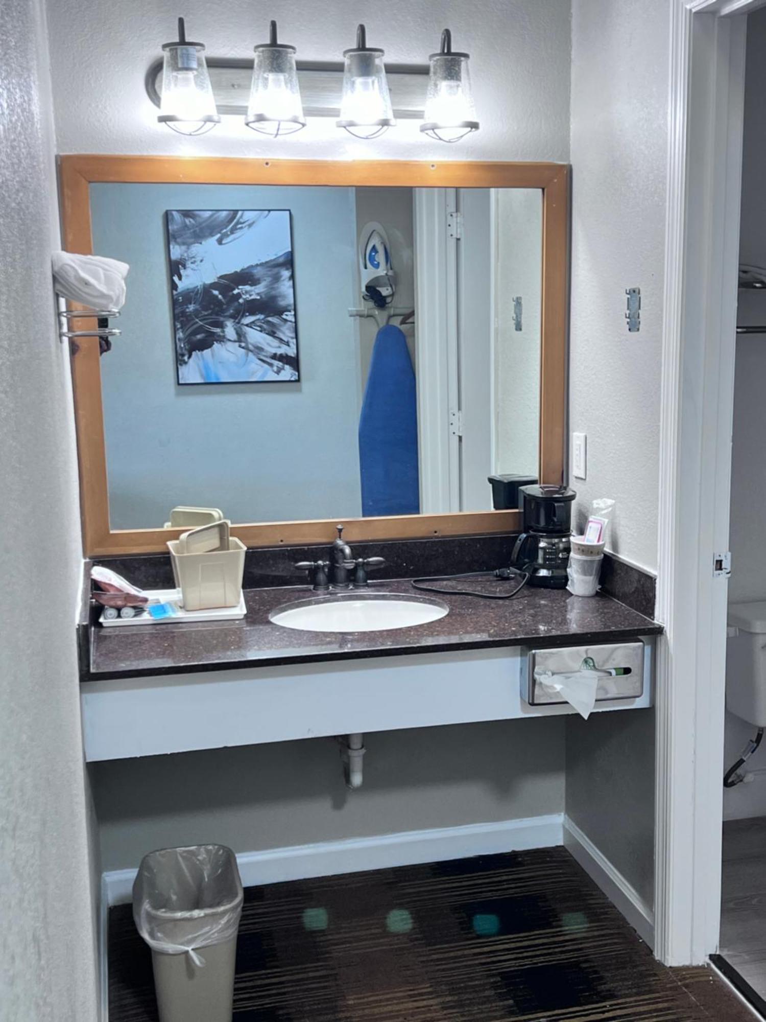 Budgetel Inn & Suites ディラード エクステリア 写真