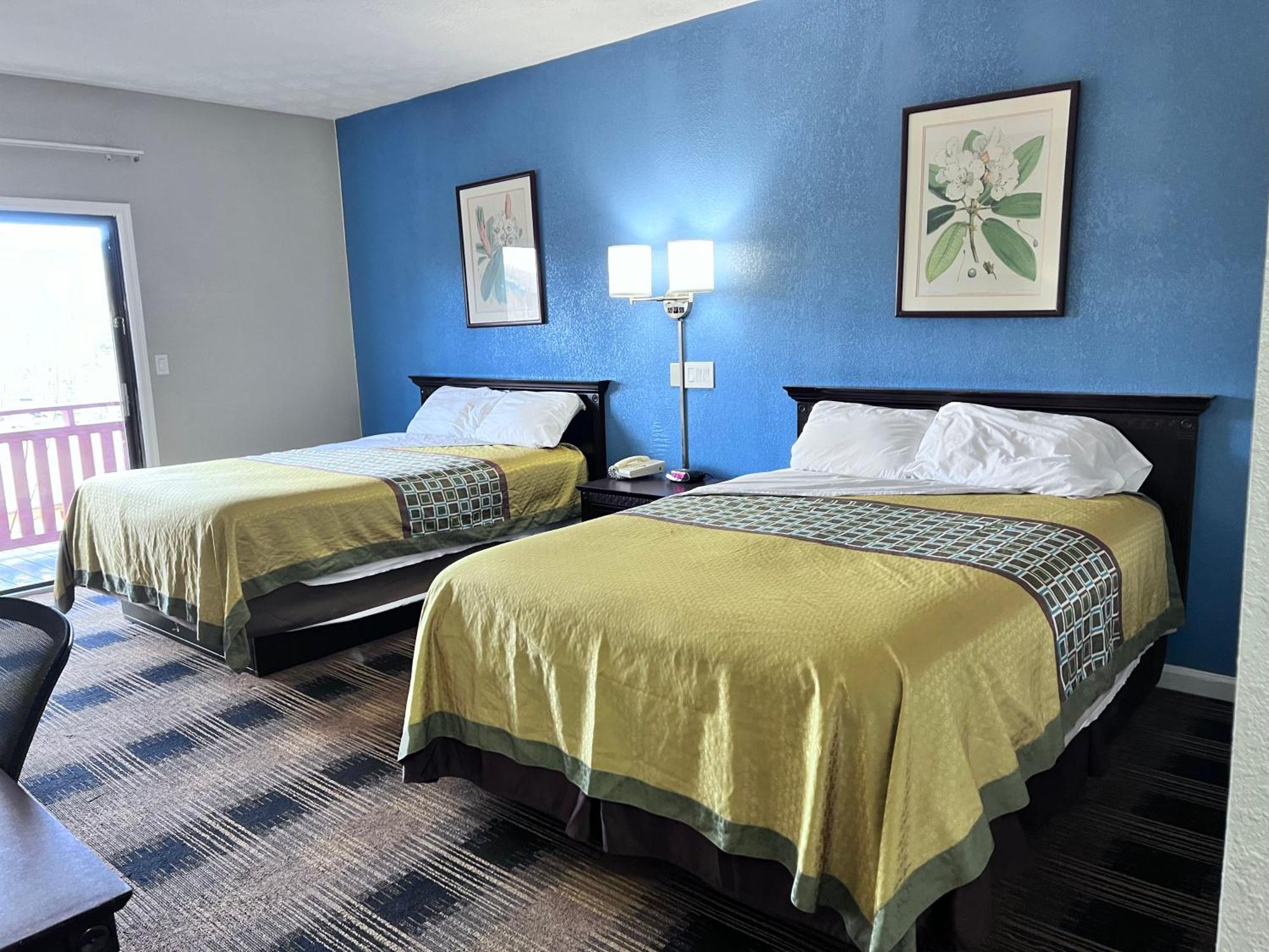 Budgetel Inn & Suites ディラード エクステリア 写真