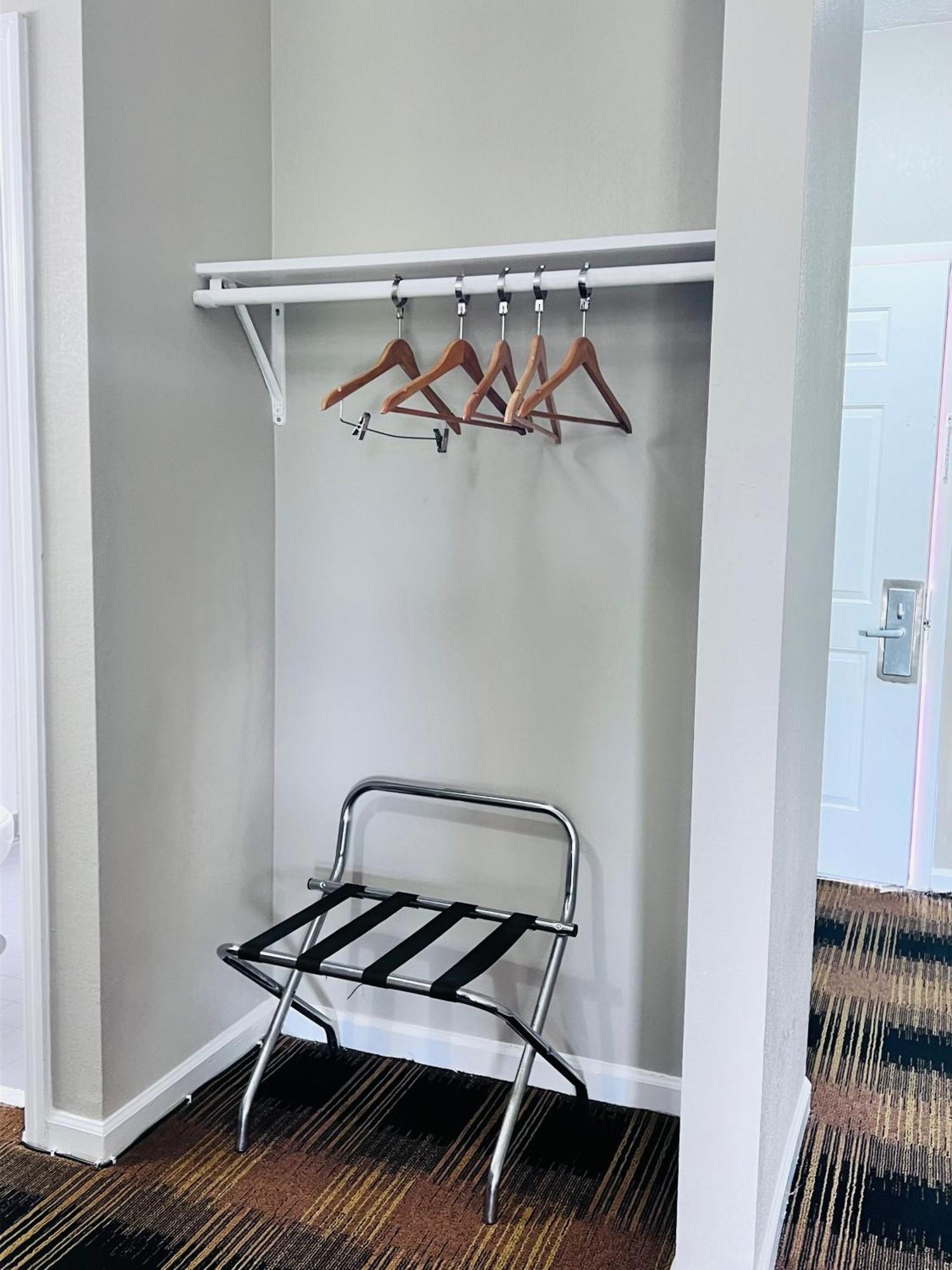 Budgetel Inn & Suites ディラード エクステリア 写真