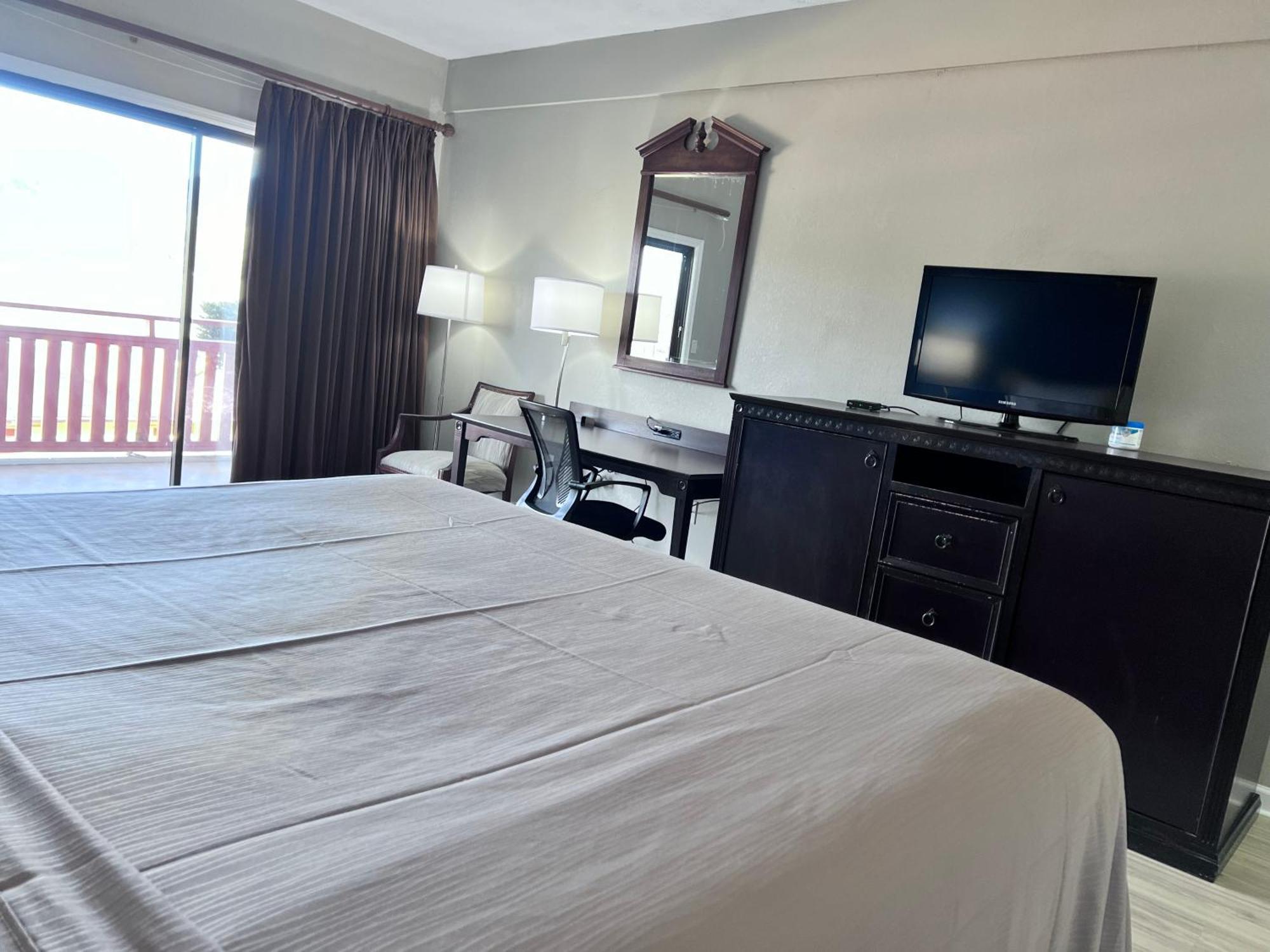 Budgetel Inn & Suites ディラード エクステリア 写真