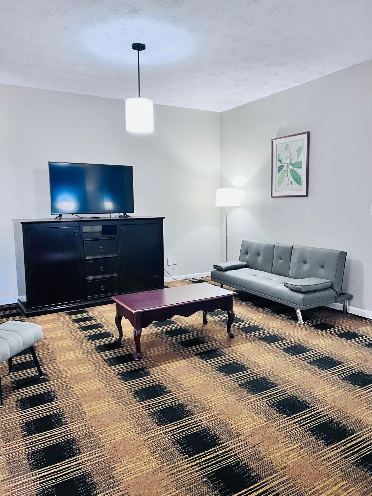 Budgetel Inn & Suites ディラード エクステリア 写真